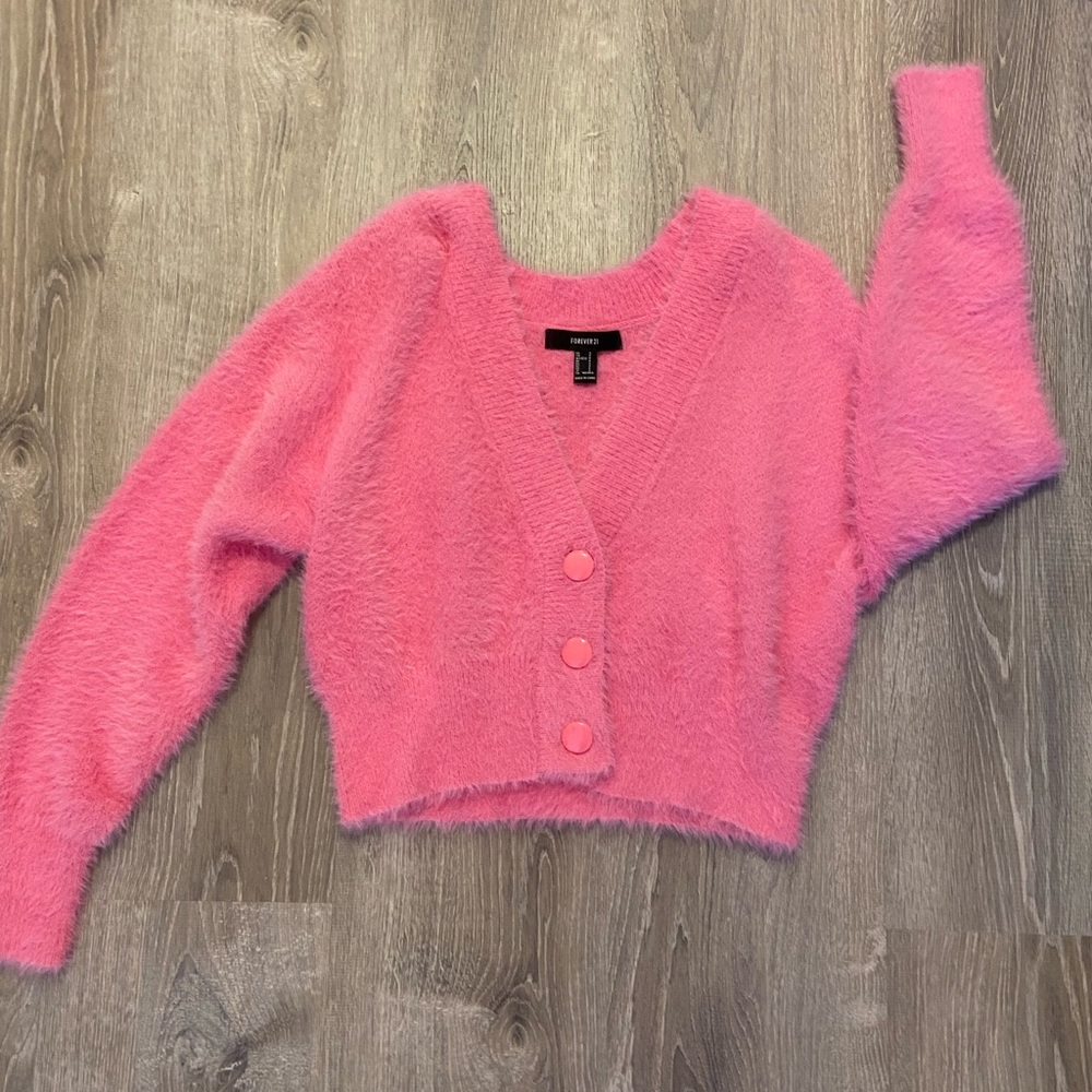 NWOT fuzzy pink sweater